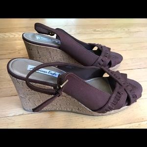 American Eagle Size 10 Wedge Sandals